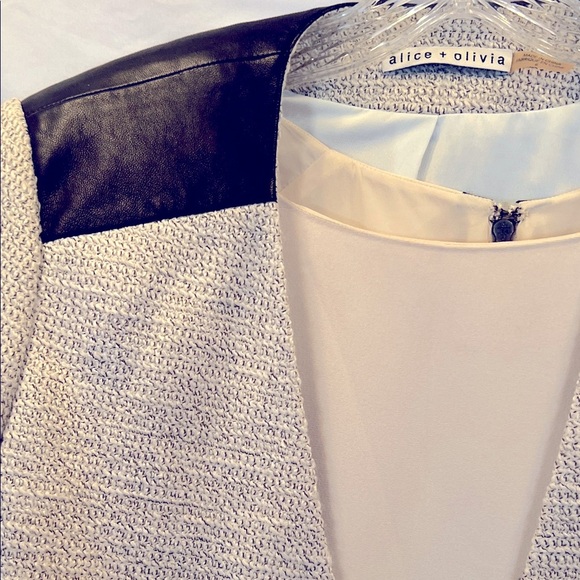 Alice & Olivia Elegant Women's Tweed Cream and Black Fine Leather Jacket, Size 6 - Picture 7 of 14